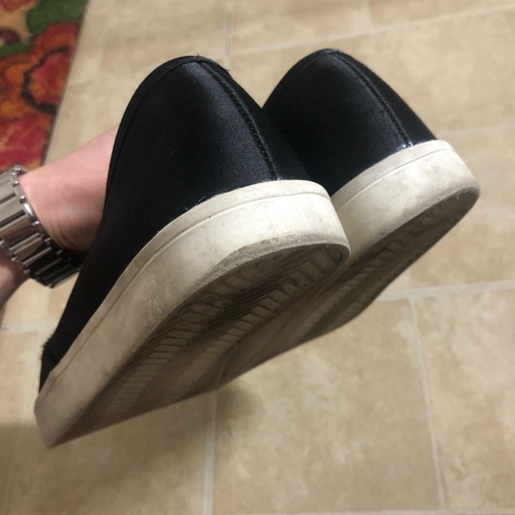 Shoes - Picture 3 of 4